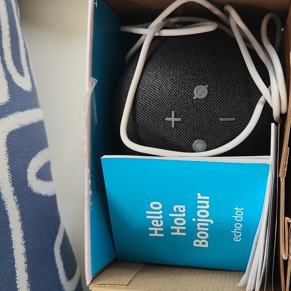 Echo dot [Alexa] - Picture 4 of 5